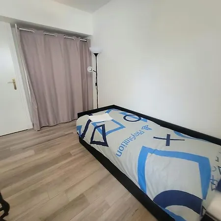 Apartment Appt T4 - Proche Arret L'europe